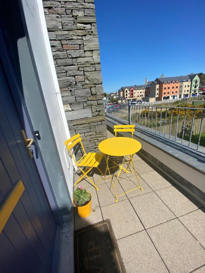 3 Bedroom House Located In Centre Of Carndonagh Bagian luar foto